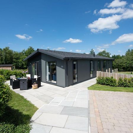 Buttercup Lodge, 33 Roadford Lake Lodges Lifton Exterior foto